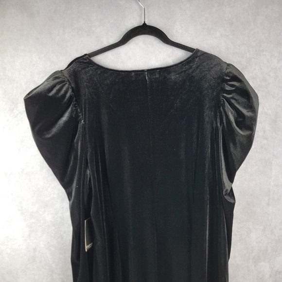 Eloquii Black puffy Sleeves Velvet Dress Plus mini/knee length Women's SZ 24 - Picture 4 of 10